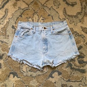 Wrangler high rise shorts frayed